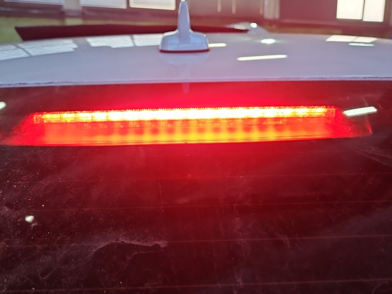 TRZECIE ŚWIATŁO STOP STOPU Audi A4 B9 sedan