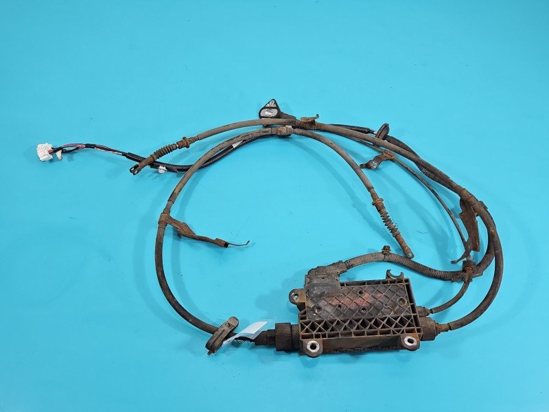 Hamulec ręczny elektryczny Toyota Avensis III T27