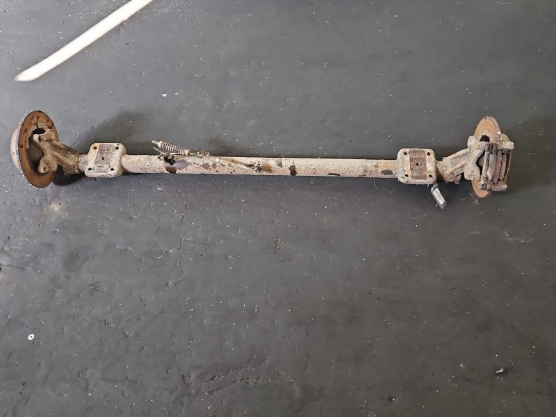 Tylna belka oś tył Opel Movano I 2.8 TD Tylna belka oś tył Opel Movano I 2.8 TD