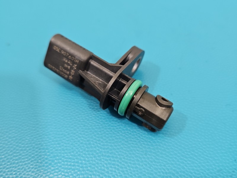 Czujnik położenia wałka rozrządu Skoda Octavia IV 05E907601H, 05E.907.601.H