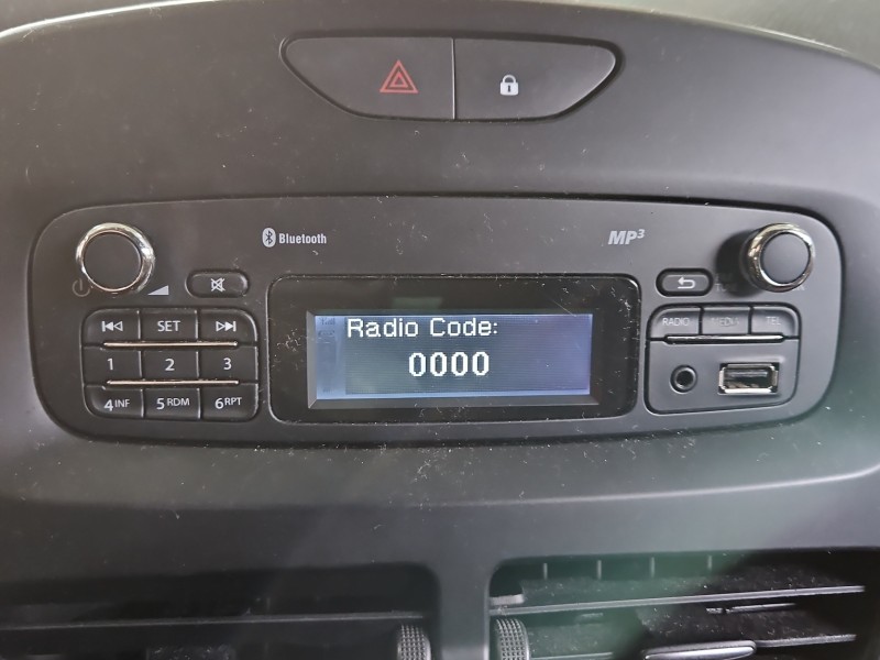 Radio fabryczne Renault Clio IV 12-20 281159981R radioodtwarzacz