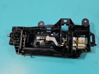 Klamka tył prawa zewnętrzna Audi A4 B9 8W0927754, 8W02837812A