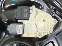 Podnośnik tył prawy Vw Passat B7 3AA959704A, 3AA959794 sedan