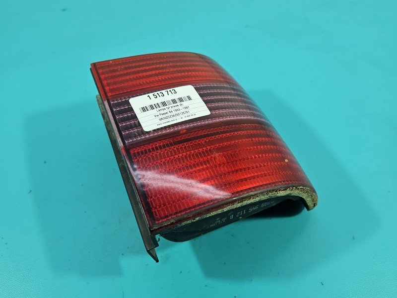 Lampa tył prawa Volkswagen, Z LISTWĄ ŻARÓWKOWĄ KOMBI Vw Passat B4 kombi