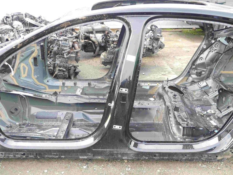 Słupek lewy Volvo S90 16- 2.0 T5 Słupek lewy Volvo S90 16- 2.0 T5