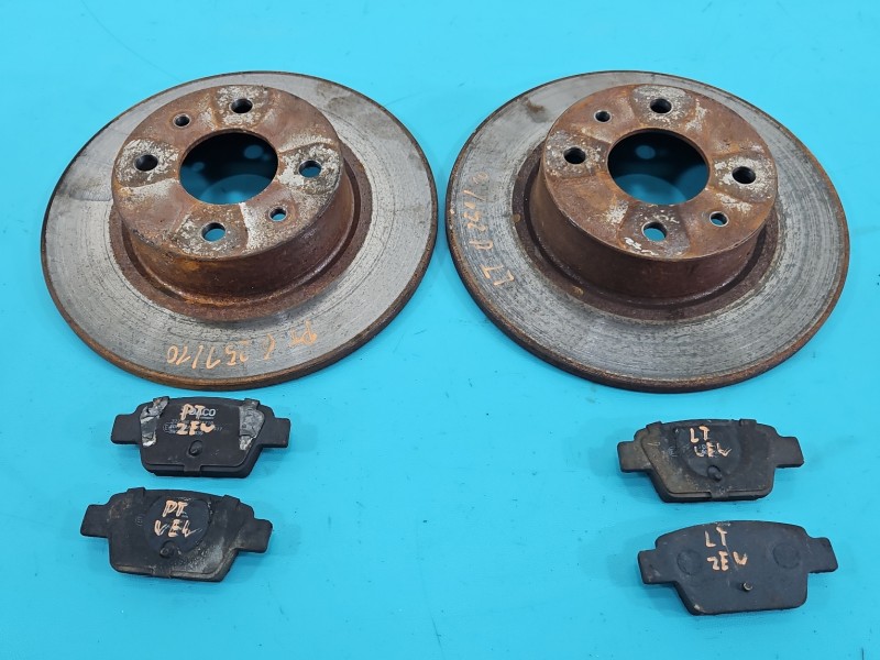 Tarcze hamulcowe tył klocki Fiat Stilo 1.6 16V (182B6.000)