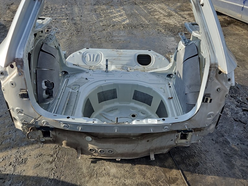 Pas tylny podłoga wanna bagażnika Skoda Scala 2019- HB