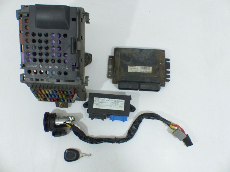 Komputer Sterownik silnika Renault Laguna I S110030002D, 7700110938 1.6 16V wtr.wielpkt