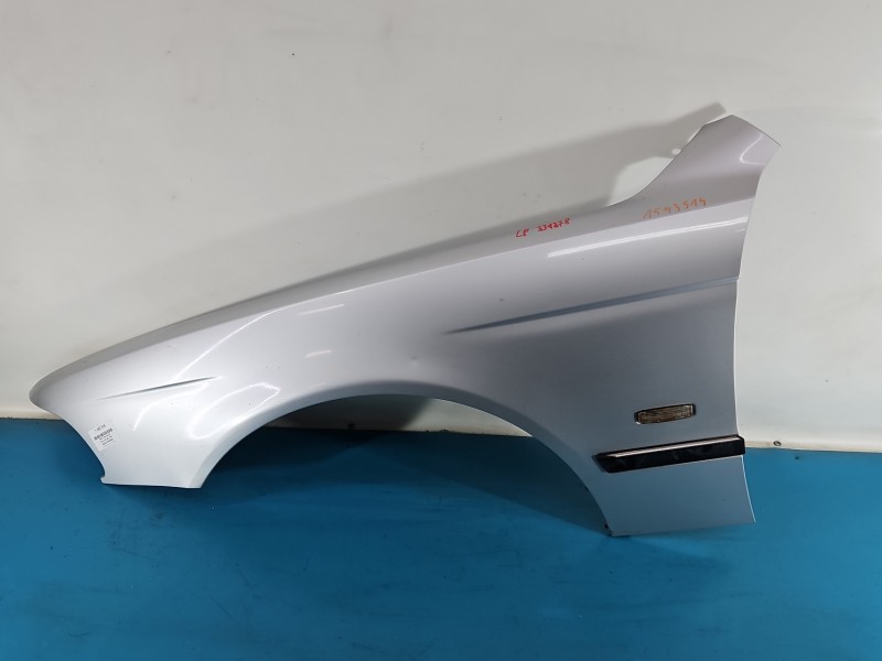 Błotnik przód lewy Bmw e39 TITANSILBER METALLIC (354)