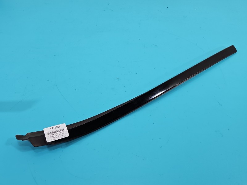 Listwa szyby czołowej lewa przedniej Mercedes W213 A2136901182