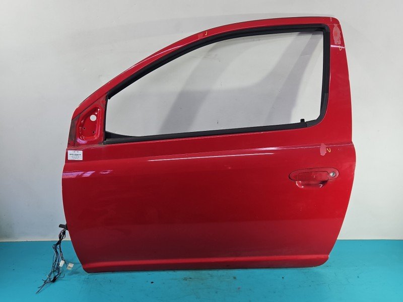 DRZWI PRZÓD LEWE KIEROWCY Toyota Yaris I 3d czerwony 3E5