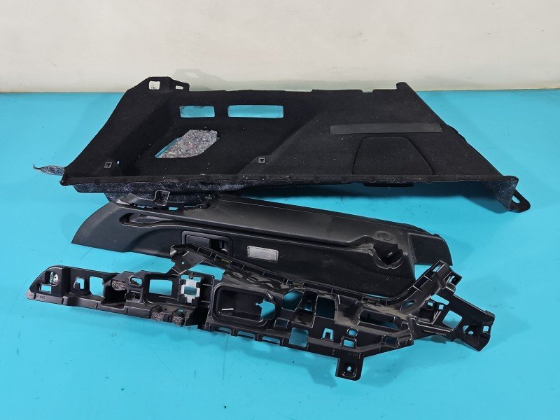 Tapicerka bagażnika lewa boczek Peugeot 308 II T9 98089204ZD, 206922G01 Tapicerka bagażnika lewa boczek Peugeot 308 II T9 98089204ZD, 206922G01