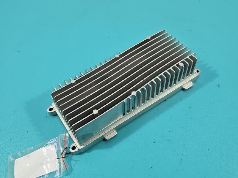 Wzmacniacz AUDI Q5 08-