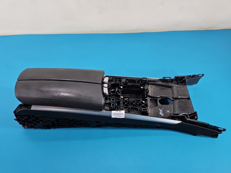 Podłokietnik TUNEL BMW F01 58450713 EUROPA