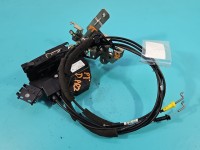 Zamek tył prawy 825027817R Renault Trafic III przesuwne, 6pin.