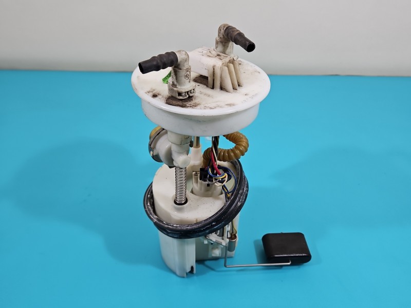 pompka Pompa paliwa Chevrolet Spark II M200 1.0 wiel 96464637 Chevrolet pompka Pompa paliwa Chevrolet Spark II M200 1.0 wiel 96464637 Chevrolet