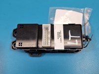 Przełącznik szyb Kia Stinger 93580J5000 Producent części: KIA, tył lewy EU