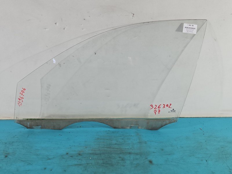 Szyba drzwi przód lewa Skoda Fabia I HB