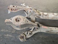 Tylna belka oś tył Infiniti FX I 3.5 V6 Tylna belka oś tył Infiniti FX I 3.5 V6