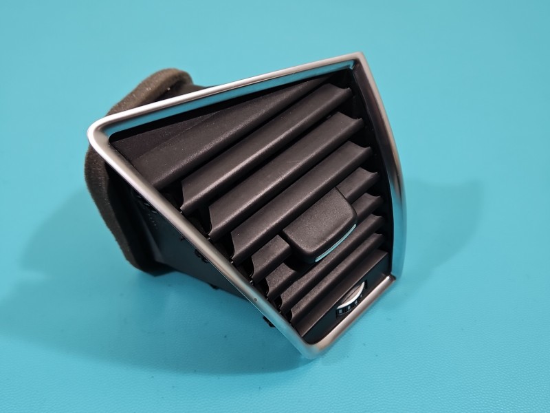 Kratka nawiewu AUDI Q5 08- 8R1820902 EUROPA