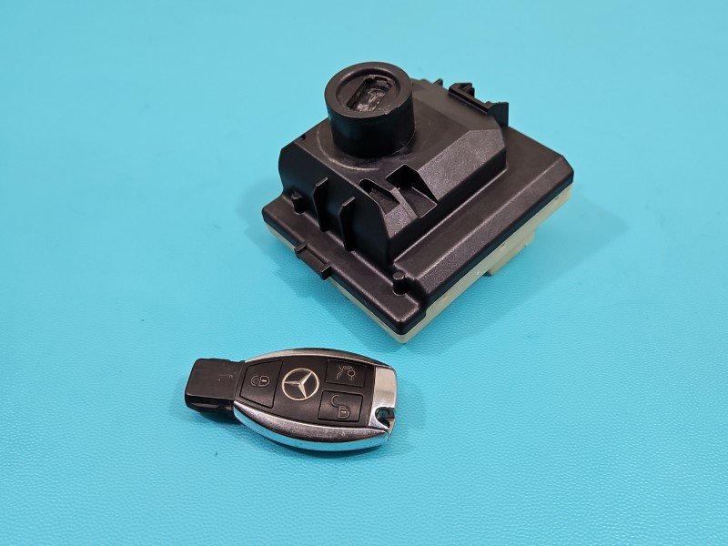 Stacyjka KLUCZYK WKŁADKA Mercedes W205 A2059006713 Stacyjka KLUCZYK WKŁADKA Mercedes W205 A2059006713