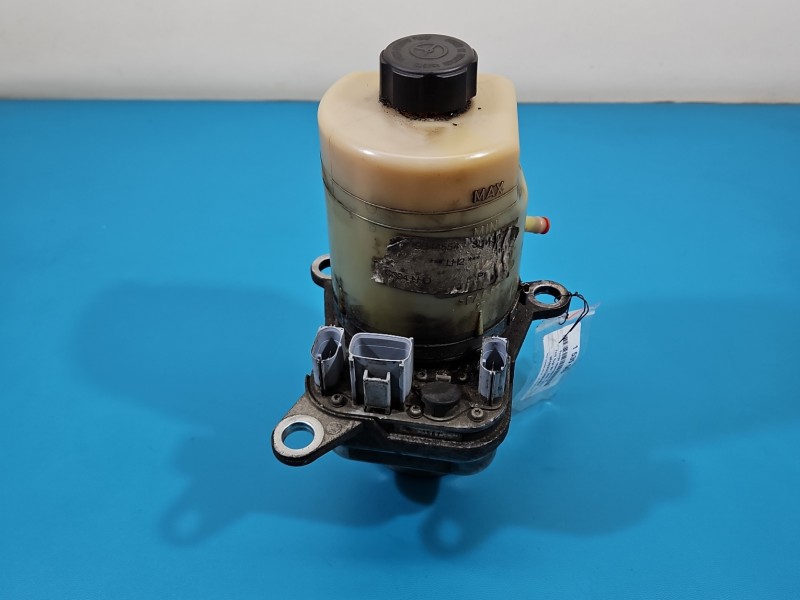 Pompa wspomagania Ford Kuga Mk1 08-13 4M513K514CC 2.0 tdci