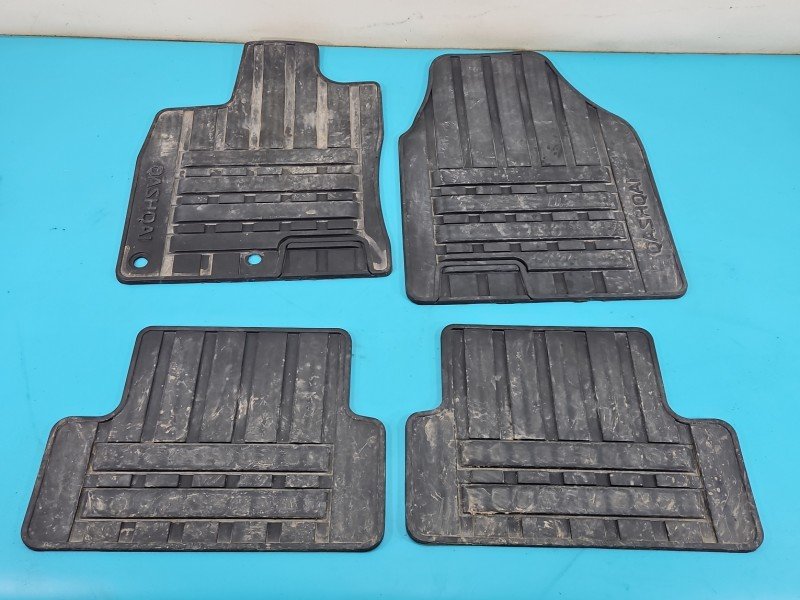 Dywaniki komplet Nissan Qashqai I J10 06-13 Dywaniki komplet Nissan Qashqai I J10 06-13