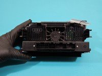 Konsola panel nawiewu Audi A3 8P 8P0820043AG, A2C53242446