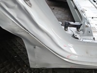 Próg prawy SŁUPEK ŚRODKOWY B Tesla Model 3 17- sedan 4d biały PPSW