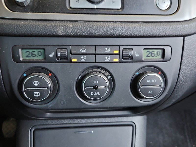 Konsola panel nawiewu Vw Tiguan I 07-