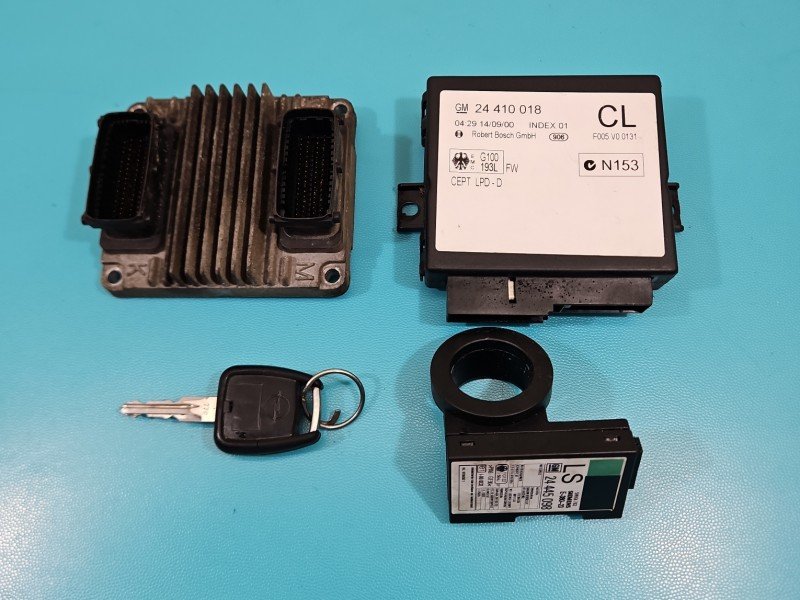 Komputer Sterownik silnika 09364499 Opel Zafira A 1.6 16V