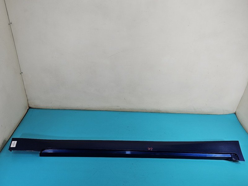 Listwa progowa prawa PRÓG NAKŁADKA infiniti Q50 I 13-17 76850-4GA0H