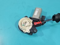 Zamek przód prawy AUDI A8 D4 4H EUROPA Europejska, Z dociągiem zamek 7+3pin. Dociag 2 pin 4F0837060