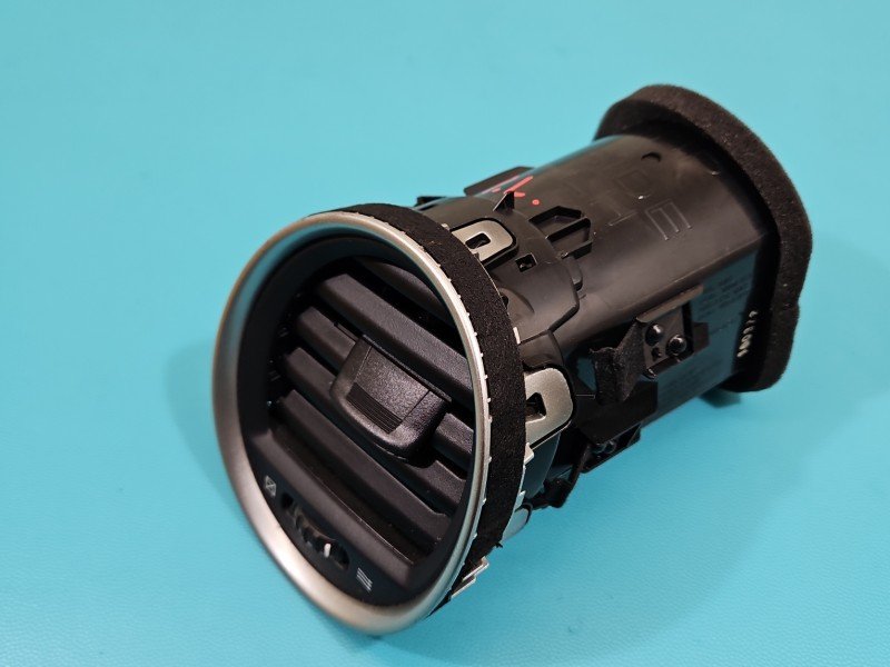 Kratka nawiewu INFINITI QX60 12- 68761-3JA0A, 68761-3JA0B EUROPA Kratka nawiewu INFINITI QX60 12- 68761-3JA0A, 68761-3JA0B EUROPA