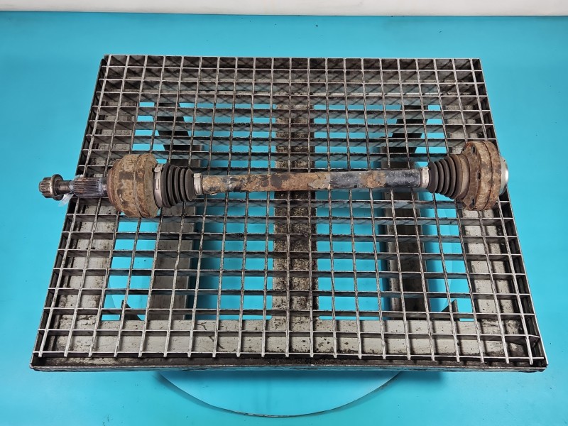 Półoś tył prawa AUDI Q7 I 4L 4.2 TDI automat