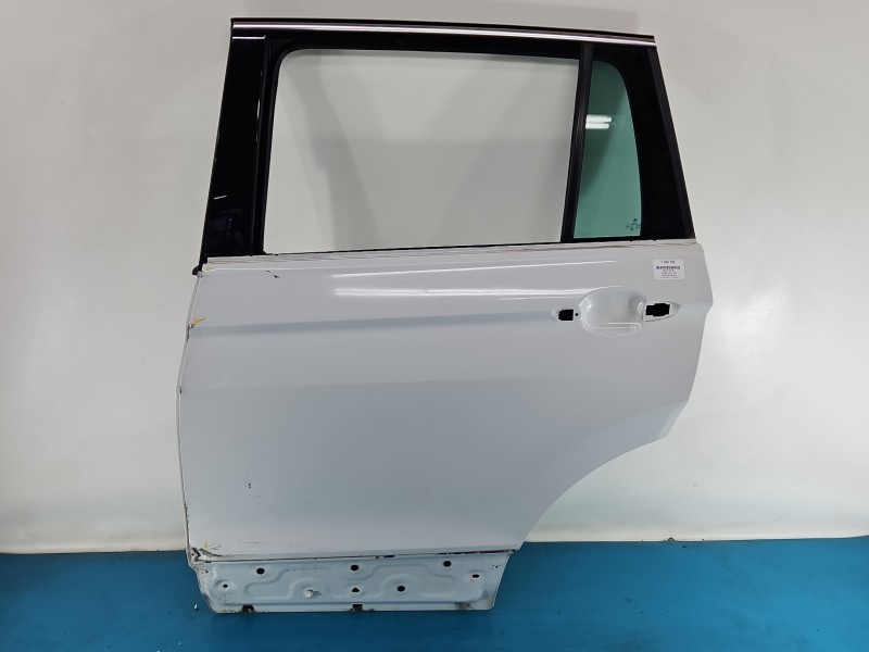 Drzwi tył lewe Vw Tiguan II 16- HB 5d LC9A