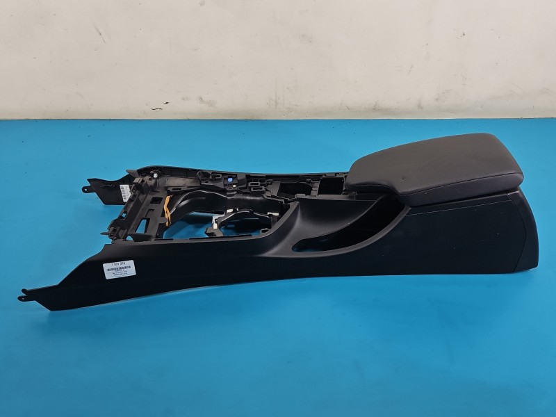 Podłokietnik TUNEL bmw F30 9207357 EUROPA