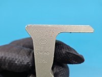 Zawias drzwi tył lewy Skoda Superb IV