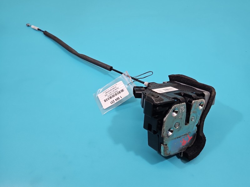 Zamek tył prawy 81420-C8020 HYUNDAI i20 II 14-20 4pin