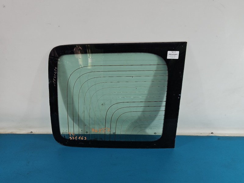 Szyba drzwi tył lewa Renault Master II HB