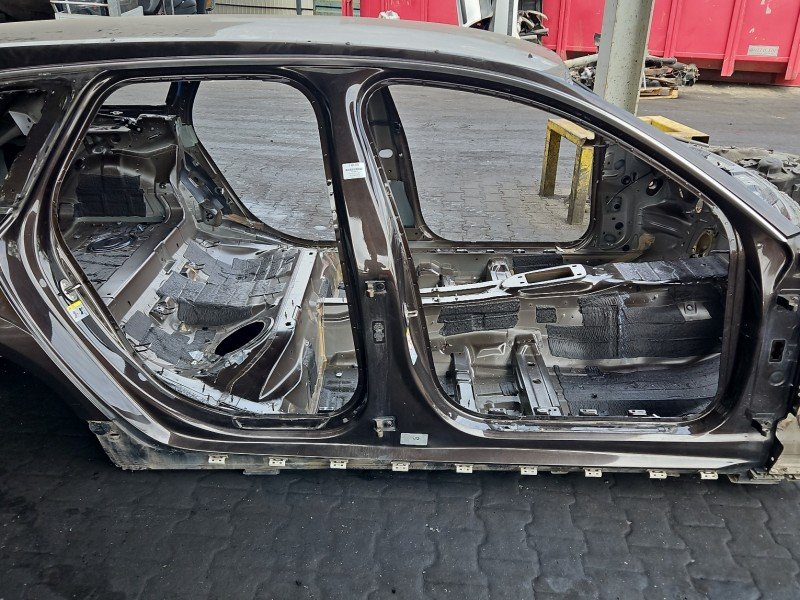 Próg prawy SŁUPEK ŚRODKOWY B AUDI A6 C7 kombi 5d brązowy LY8Z