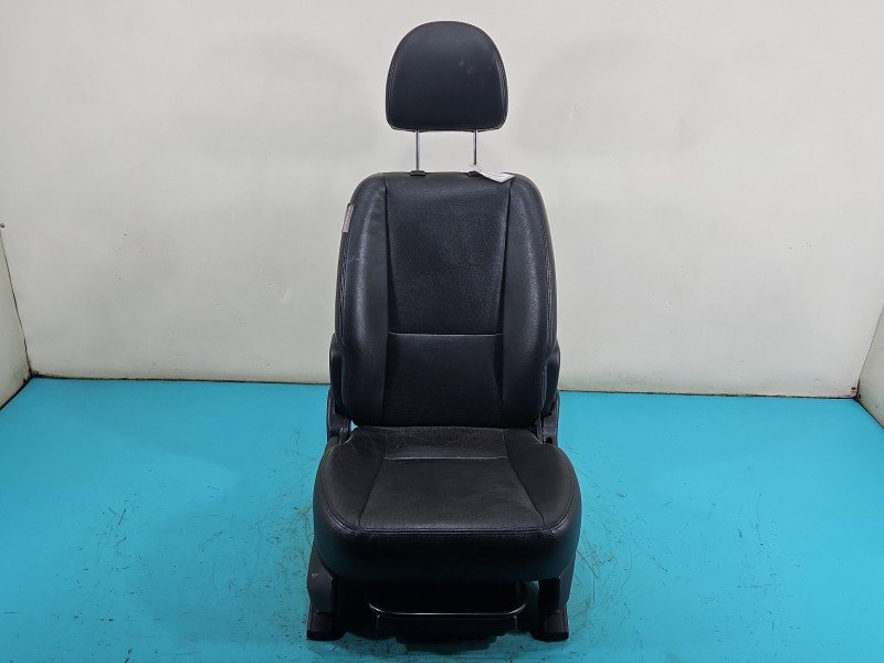 Fotel prawy przód pasażera Kia Sportage II 04-10 5d EUROPA