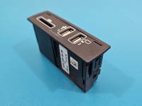 Gniazdo USB Mercedes W222 A2228203026