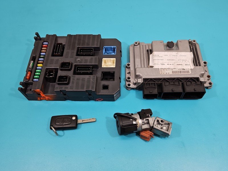 Komputer Sterownik silnika 9664738680, 9663798180 Peugeot 308 I 1.6 16V Komputer Sterownik silnika 9664738680, 9663798180 Peugeot 308 I 1.6 16V