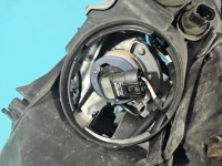 Reflektor prawy lampa przód Toyota Avensis III T27 EUROPA