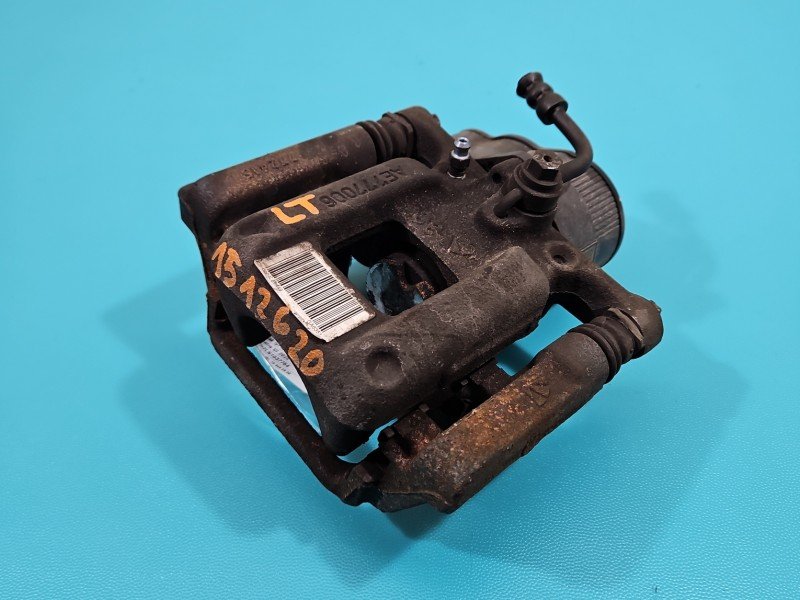 Zacisk tył lewy Opel Astra VI L 1.5 cdti HB