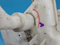 Zbiornik Zbiorniczek płynu spryskiwacza Toyota Auris II