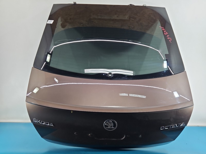 Klapa tył Skoda Octavia III HB 5d LH8Z