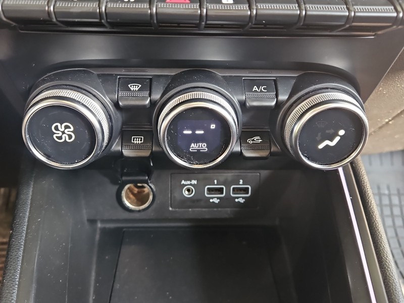 Konsola panel nawiewu Renault Clio V 2019- 275100936R