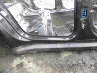 Próg prawy SŁUPEK ŚRODKOWY B Porsche Panamera I 970 HB 5d czarny M9Z